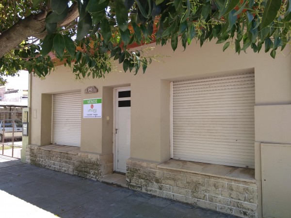 Retasada Venta Casa 2 Hab calle Viamonte con renta 