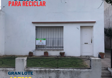 Casa en Barrio Residencial (Gran Lote 10x40)